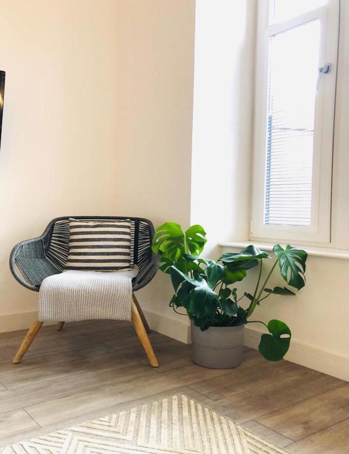 See Our Amazing Score At The Kepties - 5 X Luxurious Serviced Apartments - With Gardens - Fully Equipped - Free Parking - By Orion Short Stays - See Our Other Individual Listings --- This Is For Brand Awareness Only --- Arbroath Extérieur photo
