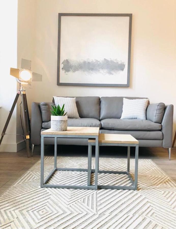 See Our Amazing Score At The Kepties - 5 X Luxurious Serviced Apartments - With Gardens - Fully Equipped - Free Parking - By Orion Short Stays - See Our Other Individual Listings --- This Is For Brand Awareness Only --- Arbroath Extérieur photo